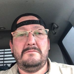 Meet your Posher, Ernesto